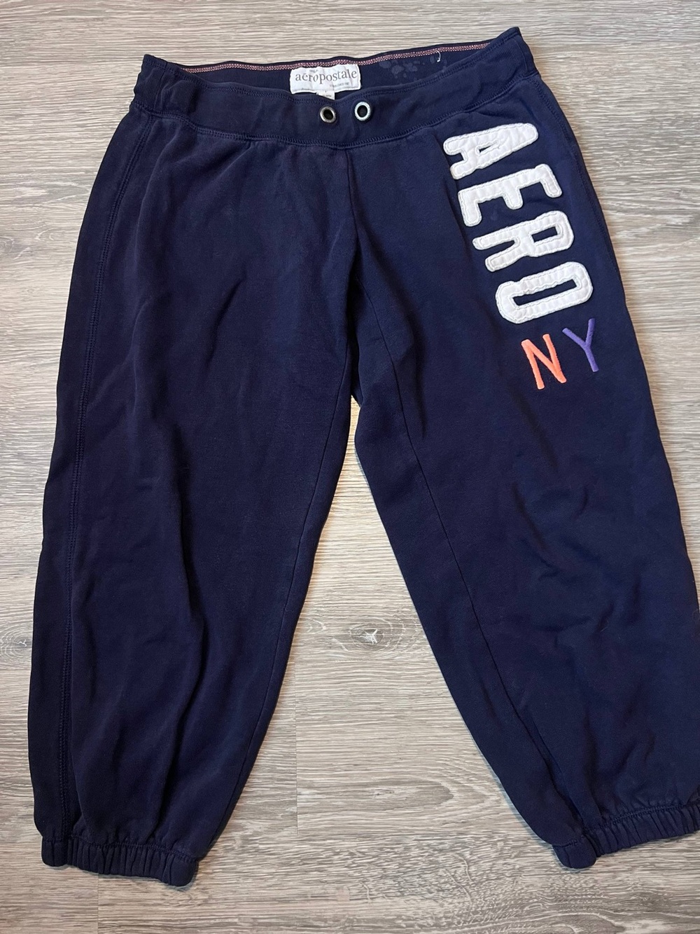Aeropostale Women's Navy Logo Capris